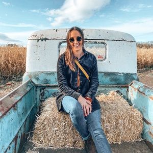 Meet your Posher, Jenny